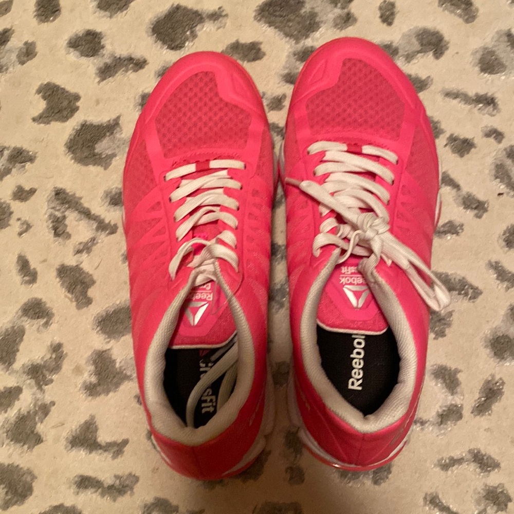 Women’s Reebok size 6 lifting shoes worn once